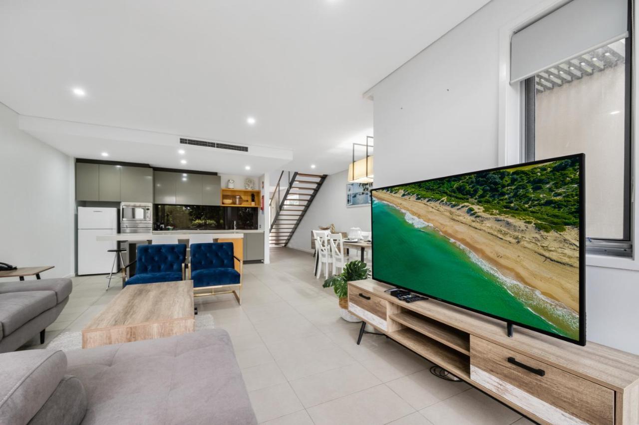 Pullman Magenta Shores Resort Entrance Buitenkant foto A 3D virtual tour of a property